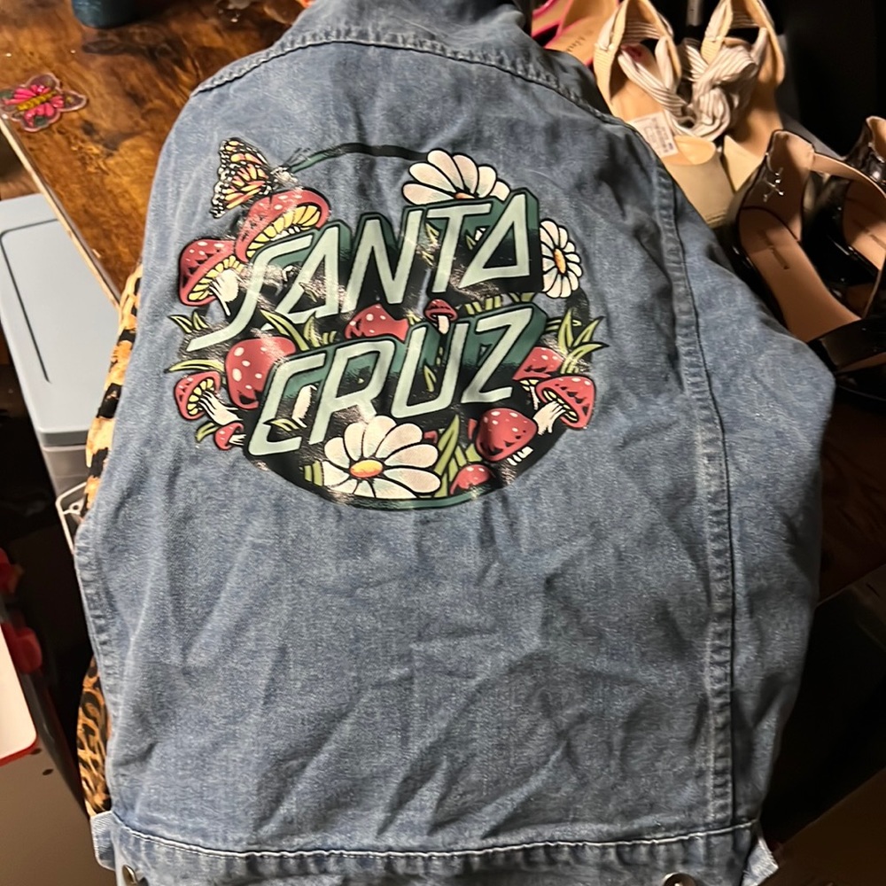Denim jacket. Medium